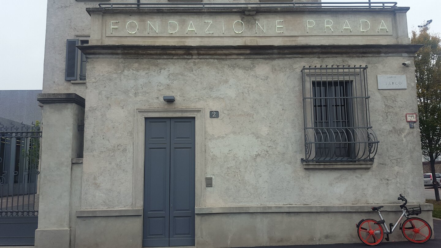 Fondazione Prada, Largo Isarco 2 Milano (foto di Greta Bisello)