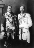 Nicola II (a sinistra) e Giorgio V (a destra)