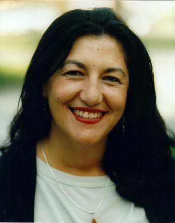 La novelista y poeta Dulce Chacón.