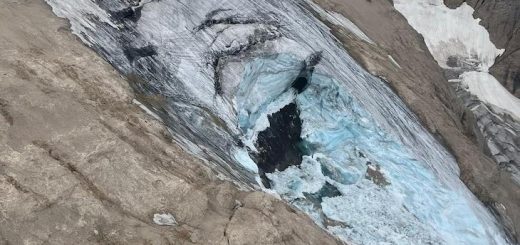 Crollo seracco Marmolada