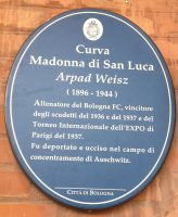 Curva San Luca intestata a Weisz