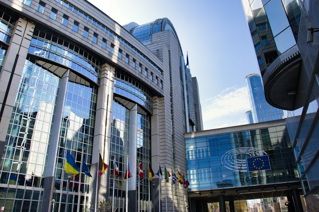 Ucraina 90 miliardi. Un palazzo del governo europeo.